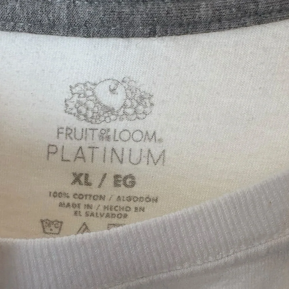 Fruit of the Loom White Skull Graphic Tee - Picture 3 of 4